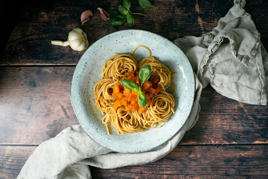 Rezept Vegane Spaghetti Bolognese Mit M Hren Und Sellerie Projekt